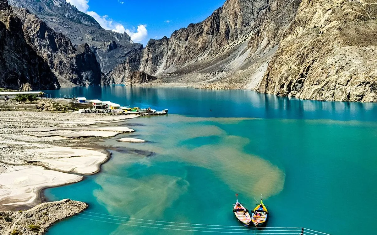 Ghizer Valley Guide — The Emerald West