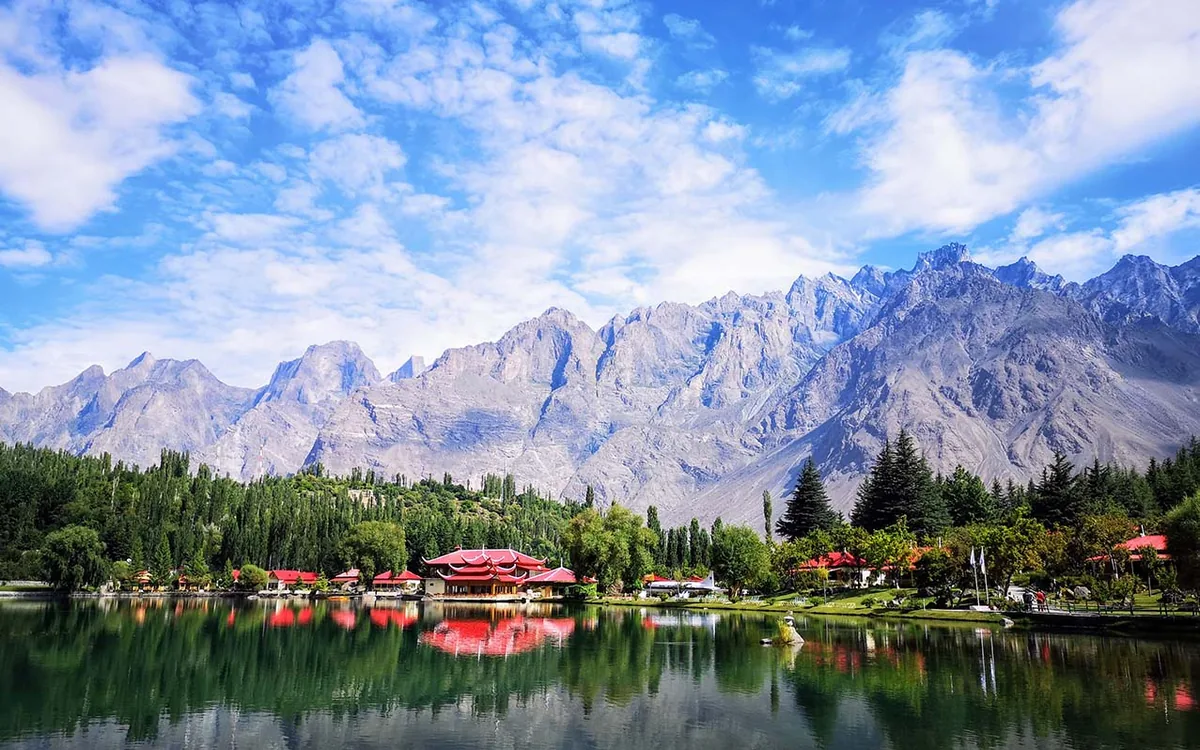 Hunza vs Skardu: Which Should You Visit First?