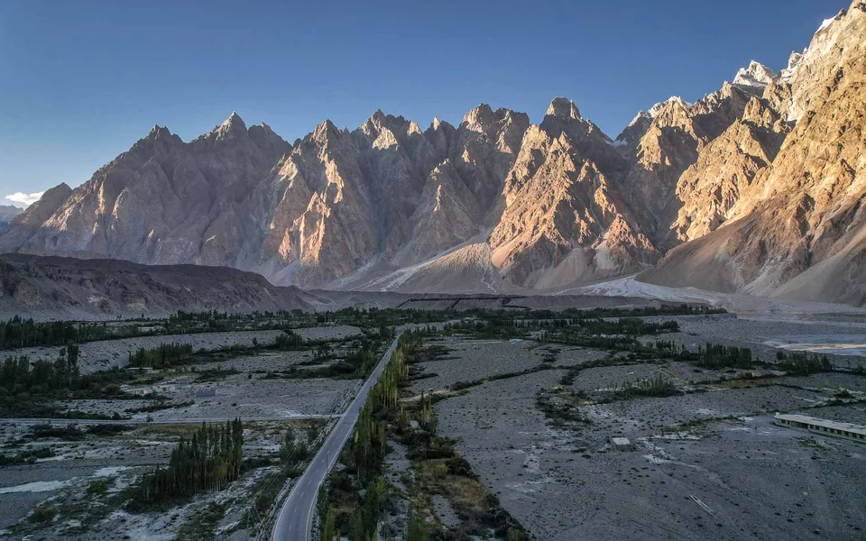 12 Days Hunza Explorer Tour