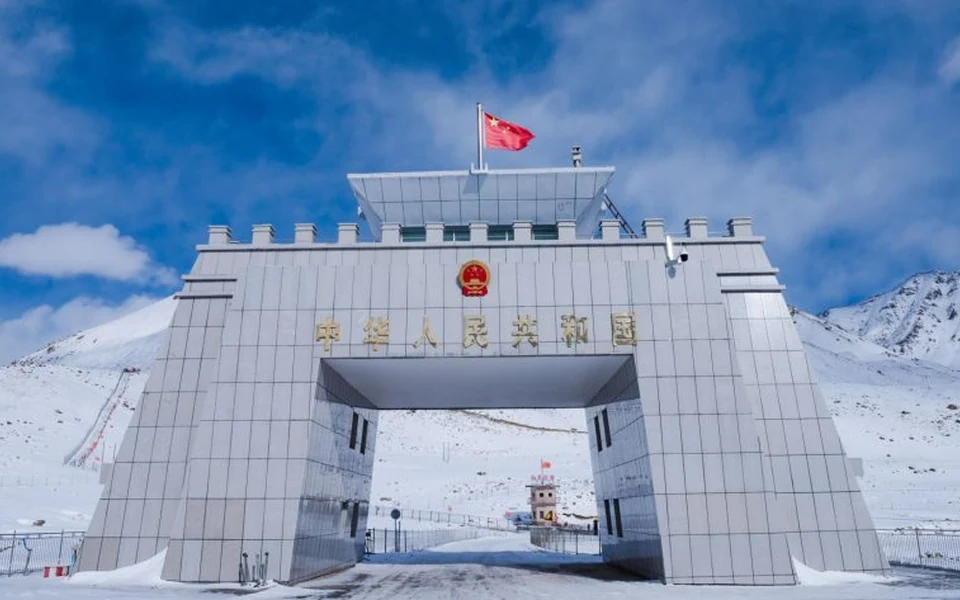 China–Hunza Overland Tour (Kashgar → Khunjerab → Hunza)
