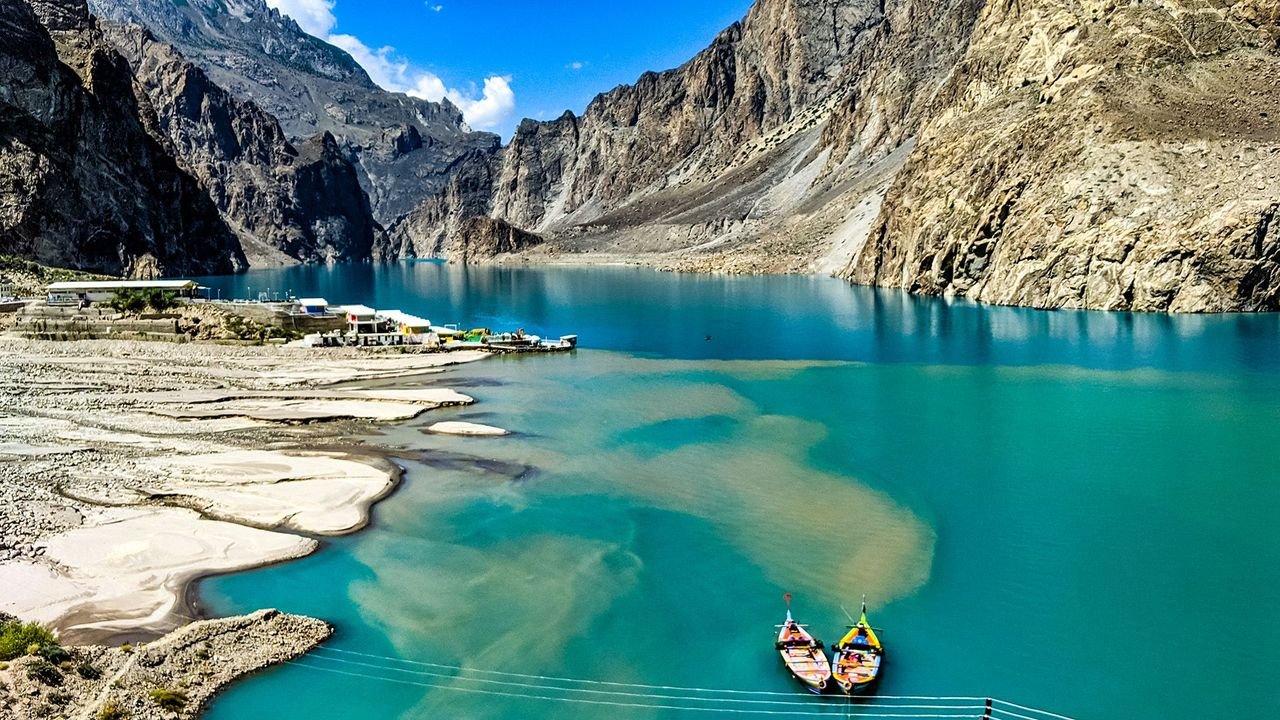 5 Days Hunza Family Tour — Hunza tour package