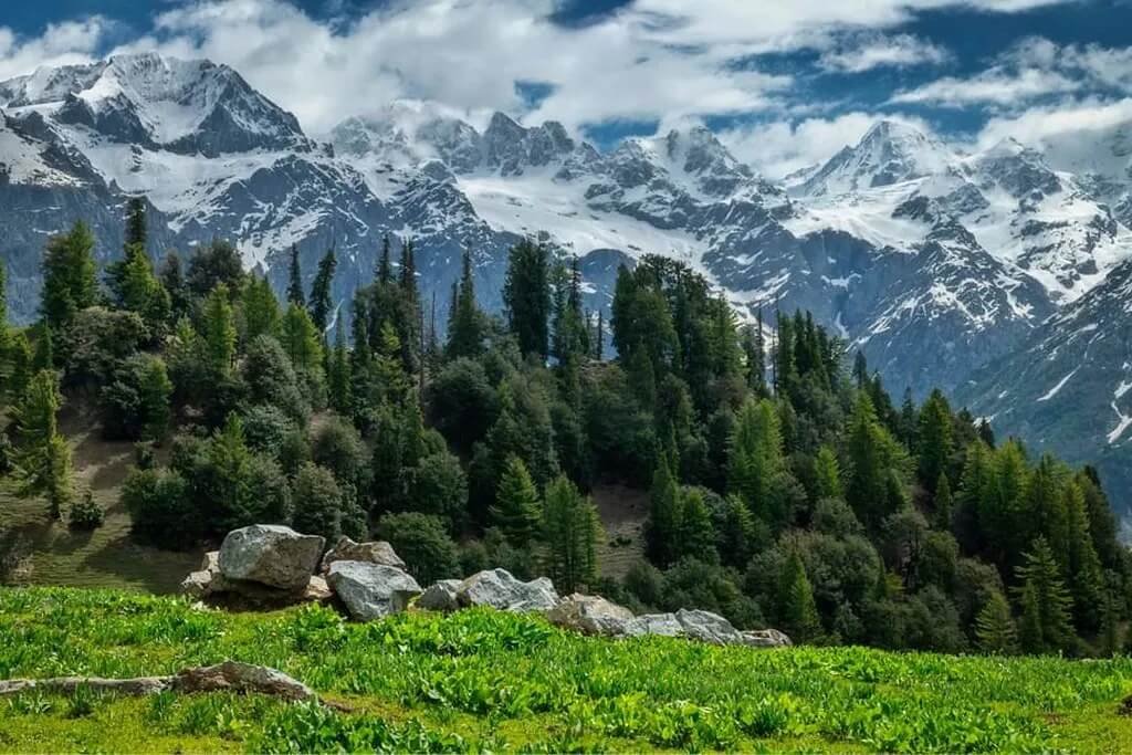 Patundas Trek Hunza trek package